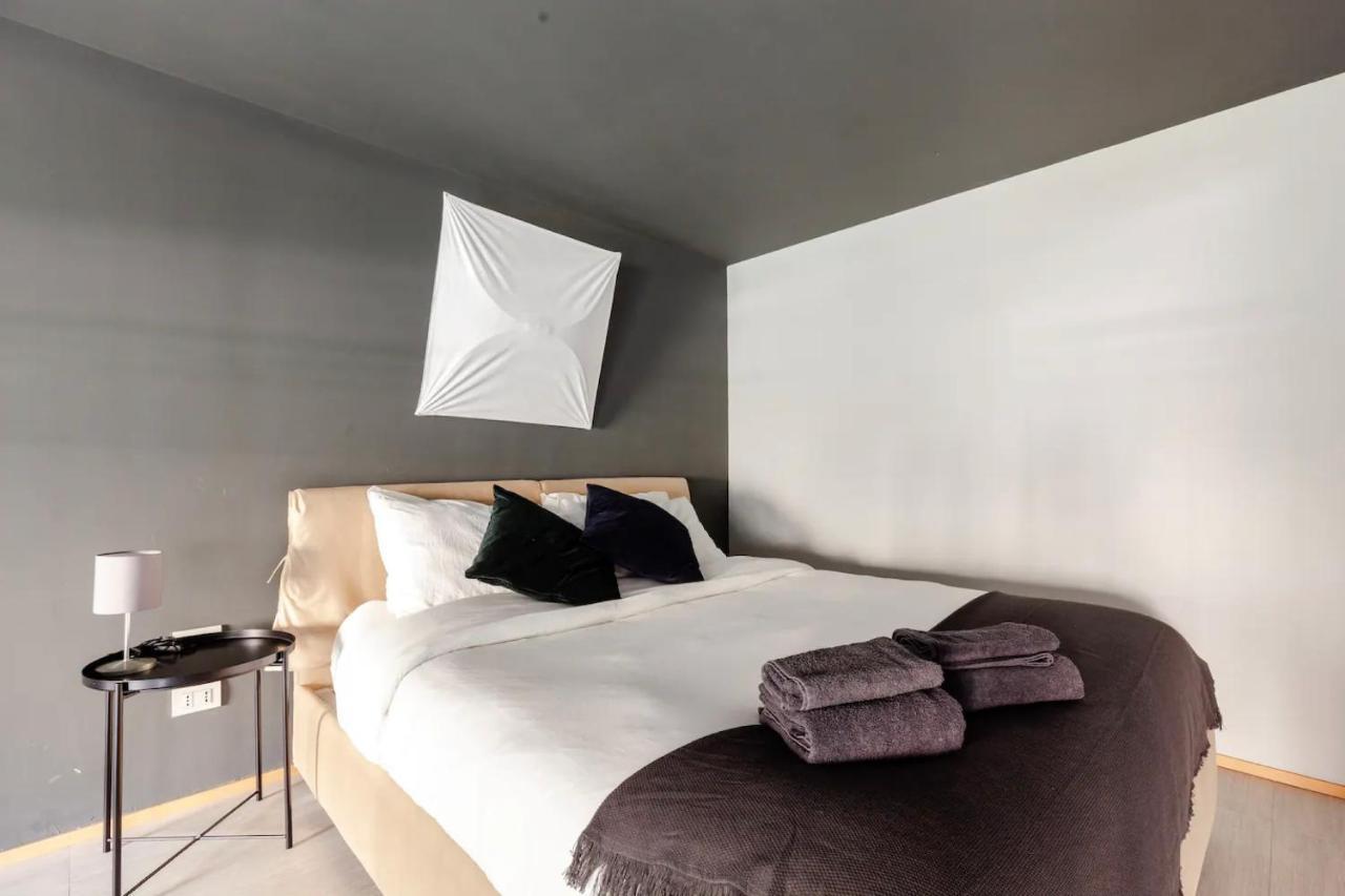Design Spacious Loft In Navigli - Hosted By Sweetstay Milano Ngoại thất bức ảnh